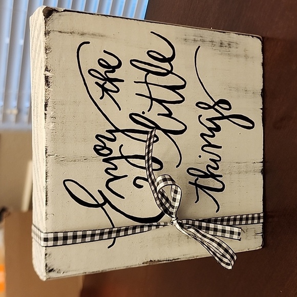 “Enjoy the Little Things” Wall Decor Handpainted - Picture 1 of 4